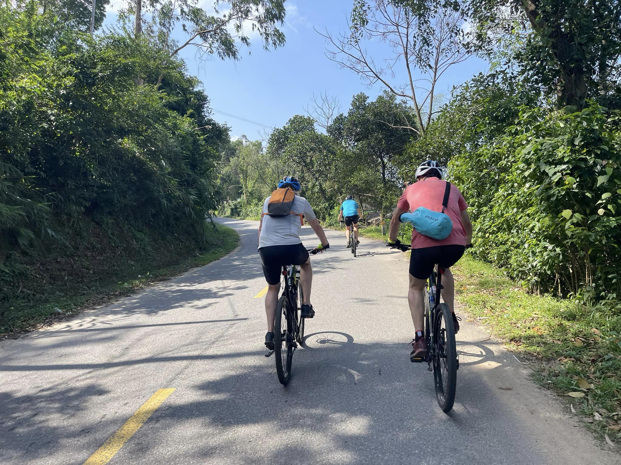 Cycling Thailand, Laos, Vietnam